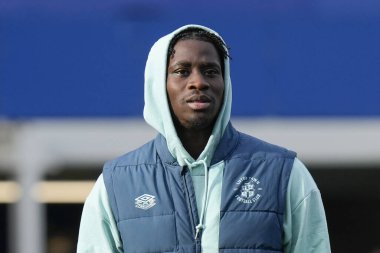 Luton Town 'dan Elijah Adebayo, 27 Ocak 202 tarihinde İngiltere' nin Liverpool kenti Goodison Park 'ta oynanan 4.