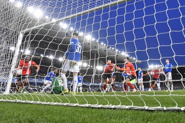 Luton Town 'dan Cauley Woodrow, 27 Ocak 202 tarihinde İngiltere' nin Liverpool kentinde Goodison Park 'ta oynanan dördüncü tur müsabakasında 1-2' lik galibiyet golünü attı.