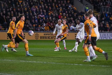 Manchester United takımından Kobbie Mainoo, 28 Ocak 202 'de Birleşik Krallık' ın Newport kentinde oynanan dördüncü tur karşılaşmasında dördüncü turda 0-2 berabere kaldı.