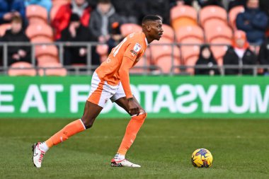 Blackpool takımından Marvin Ekpiteta, 27 Ocak 202 'de Bloomfield Road, Blackpool' da oynanan Blackpool - Charlton Atletizm karşılaşmasında sahada.