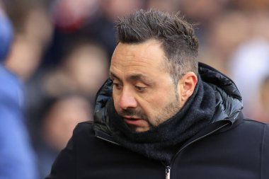 Brighton & Hove Albion teknik direktörü Roberto De Zerbi, 27 Ocak 202 'de İngiltere' nin başkenti Sheffield Lane 'de oynanan 4.