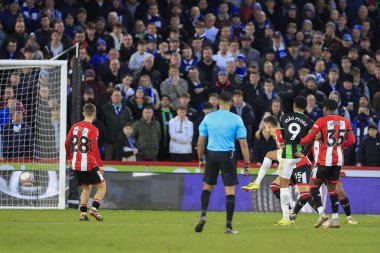 Brighton & Hove Albion takımından Joao Pedro, Birleşik Krallık 'ın başkenti Sheffield Lane' de oynanan dördüncü tur müsabaka Sheffield United ve Hove Albion maçında 2-4 berabere kaldı.
