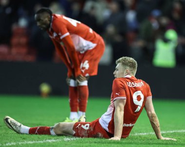 Barnsley 'den üzgün bir Sam Cosgrove Sky Bet Ligi 1 maçında ıslık çaldıktan sonra Oakwell, Barnsley' e karşı Exeter City, Birleşik Krallık, 27 Ocak 202