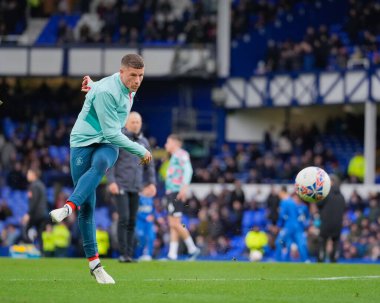 Luton Town 'dan Ross Barkley, 27 Ocak 202 tarihinde İngiltere' nin Liverpool kenti Goodison Park 'ta oynanan dördüncü turda oynanan Emirates FA Cup karşılaşmasında ısındı.