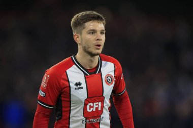 Sheffield United takımından James McAtee, Birleşik Krallık 'ın Sheffield Lane şehrinde oynanan dördüncü tur karşılaşmasında Sheffield United ve Hove Albion' a karşı oynamıştır.