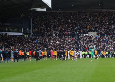 28 Ocak 202 'de Birleşik Krallık' ın başkenti West Bromwich 'te oynanan dördüncü tur müsabaka Batı Bromwich Albion' a karşı Wolverhampton Wanderers maçında tribünlerde iki taraftar arasındaki çekişme sona erdi.
