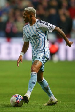 Nottingham Ormanı 'ndan Danilo, Bristol City' nin Bristol Gate, Bristol, İngiltere 'de oynadığı dördüncü tur müsabakası sırasında hareket halinde.