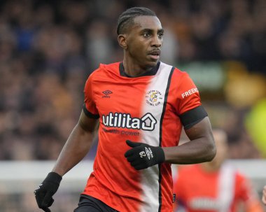 Luton Town takımından Amarii Bell 27 Ocak 2024 tarihinde Birleşik Krallık 'ın Goodison Park kentinde oynanan dördüncü tur karşılaşmasında Everton, Luton Town' a karşı.