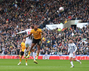Wolverhampton Wanderers takımından Mario Lemina, West Bromwich Albion 'dan John Swift ile Birleşik Krallık' ın batısındaki Hawthorns, West Bromwich, 28. 