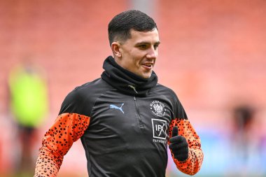 Blackpool 'dan Albie Morgan 27 Ocak 202' de Blackpool, İngiltere 'deki Bloomfield Road' da oynanan Blackpool-Charlton Atletizm karşılaşmasında Sky Bet 1 maçı öncesinde ısınma turunda
