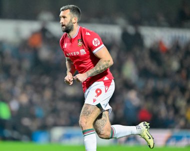 Wrexham 'dan Ollie Palmer, Birleşik Krallık' ın Blackburn kentinde oynanan dördüncü tur karşılaşmasında Blackburn Rovers 'a karşı Wrexham maçında