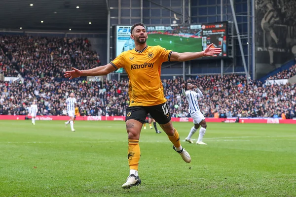 Wolverhampton Wanderers 'dan Matheus Cunha, 28 Ocak 202' de Birleşik Krallık 'ın başkenti West Bromwich' te oynanan dördüncü tur müsabaka Batı Bromwich Albion-Wolverhampton Wanderers maçında 0-2 'lik galibiyet golünü kutluyor.