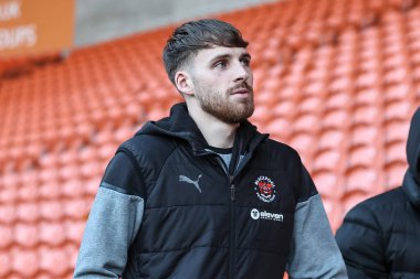 Blackpool 'dan Daniel Grimshaw, 30 Ocak 202' de İngiltere, Blackpool 'daki Bloomfield Road' daki Blackpool-Bolton Wanderers maçında Bristol Street Motors 'un çeyrek final maçına geldi.