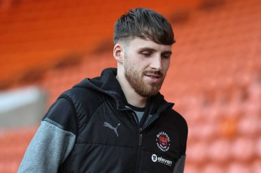 Blackpool 'dan Daniel Grimshaw, 30 Ocak 202' de İngiltere, Blackpool 'daki Bloomfield Road' daki Blackpool-Bolton Wanderers maçında Bristol Street Motors 'un çeyrek final maçına geldi.
