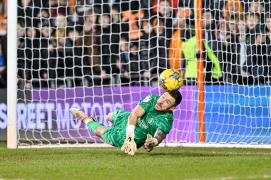 Blackpool 'dan Richard O' Donnell, 30 Ocak 202 'de Bloomfield Road, Blackpool' da oynanan Bristol Street Motors Quarter Final Maçı 'nda penaltıdan tasarruf etti.