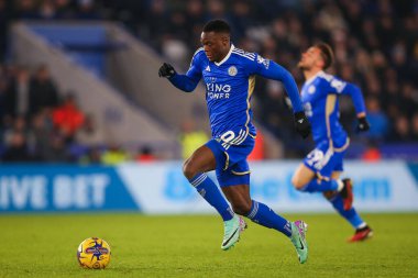 Leicester City 'den Patson Daka, 30 Ocak 202' de King Power Stadyumu 'nda Leicester City ile Swansea City arasındaki Sky Bet Şampiyonası maçında topla bir çıkış yaptı.