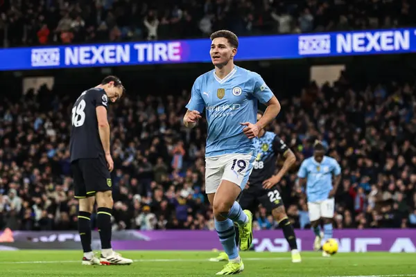 Julin Lvarez Manchester City Celebra Gol Para Hacerlo Durante Partido —  Fotos de Stock