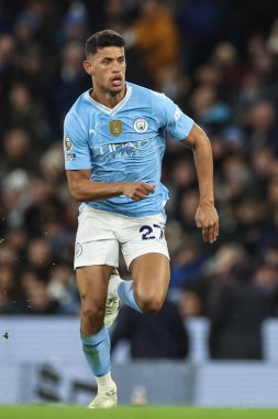 Manchester City 'den Matheus Nunes 31 Ocak 202' de Etihad Stadyumu 'nda Manchester City ile Burnley arasındaki Premier Lig maçında topu aldı.