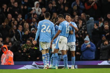 Manchester City 'den Rodri, Premier League maçında Manchester City ile Etihad Stadyumu' nda 31 Ocak 202 'de oynanan maçta 3-0' lık galibiyetini kutluyor.