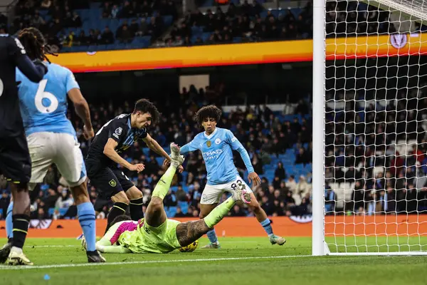 Burnley 'den Ameen Al-Dakhil Premier Lig maçında Manchester City ile Etihad Stadyumu' nda 31 Ocak 202 'de oynanan maçta 3-1' lik skorla gol attı.