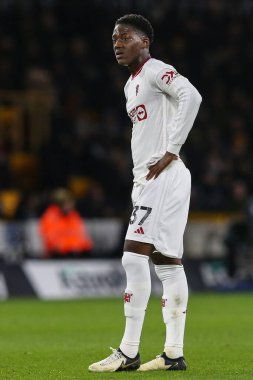 Manchester United 'dan Kobbie Mainoo Premier League maçı sırasında Wolverhampton Wanderers, Manchester United' a karşı Molineux, Wolverhampton, Birleşik Krallık, 1 Şubat 202