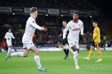 Manchester United 'dan Marcus Rashford, Premier League maçında Manchester United' a karşı 1 Şubat 202 'de oynanan Molineux, Wolverhampton, Birleşik Krallık' ta Wolverhampton - Manchester United maçında 0-1 'lik galibiyet golünü kutluyor.