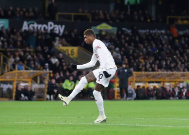 Manchester United takımından Marcus Rashford Premier League maçında Manchester United 'a karşı Molineux, Wolverhampton, Birleşik Krallık' ta 1 Şubat 202 'de oynanan maçın açılış golünü attı.