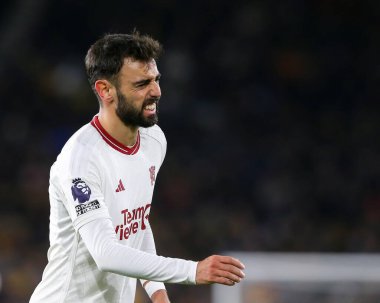 Manchester United 'dan Bruno Fernandes, 1 Şubat 202' de İngiltere 'nin Molineux kentinde oynanan Premier League karşılaşmasında Wolverhampton Wanderers ile Manchester United maçında tepki gösterdi.