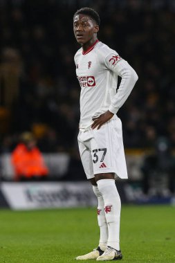 Manchester United 'dan Kobbie Mainoo Premier League maçı sırasında Wolverhampton Wanderers, Manchester United' a karşı Molineux, Wolverhampton, Birleşik Krallık, 1 Şubat 202