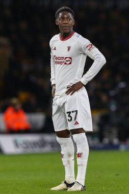 Manchester United 'dan Kobbie Mainoo Premier League maçı sırasında Wolverhampton Wanderers, Manchester United' a karşı Molineux, Wolverhampton, Birleşik Krallık, 1 Şubat 202