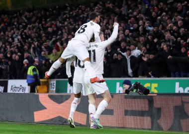 Manchester United 'dan Marcus Rashford, Premier League maçında Manchester United' a karşı 1 Şubat 202 'de oynanan Molineux, Wolverhampton, Birleşik Krallık' ta Wolverhampton - Manchester United maçında 0-1 'lik galibiyet golünü kutluyor.