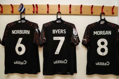 Blackpool 'dan George Byers' ın üçüncü tişörtü, 3 Şubat 202 'de İngiltere' de Lamex Stadyumu 'nda oynanan Sky Bet 1 karşılaşması Stevenage - Blackpool maçı öncesinde giyilmiştir.