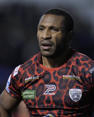 Rugby Ligi 'nden Edwin Ipape, Joe Philbin Tanıklık maçı sırasında Warrington Wolves, Leigh Leopards' a karşı Halliwell Jones Stadyumu, Warrington, Birleşik Krallık, 3 Şubat 202