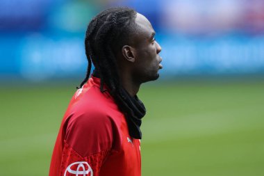 Barnsley 'den Devante Cole, 3 Şubat 202' de İngiltere 'deki Toughsheet Community Stadyumu' nda oynanan Sky Bet 1 maçında Bolton Wanderers 'ın Barnsley' e karşı oynadığı maç öncesi ısınma maçında...