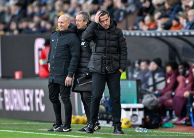Fulham 'ın Marco Silva teknik direktörü 3 Şubat 202' de Burnley ile Fulham arasında oynanan Premier Lig maçında üzüntüsünü gösteriyor.