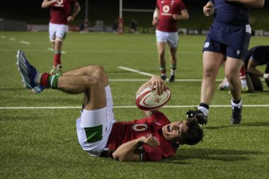 Galler U20 'den Huw Anderson 2024 Guinness U20-6 Uluslar arası Galler - İskoçya U20 maçında gol atmak için Stadiwm CSM, Colwyn Bay, Birleşik Krallık, 2 Şubat 202