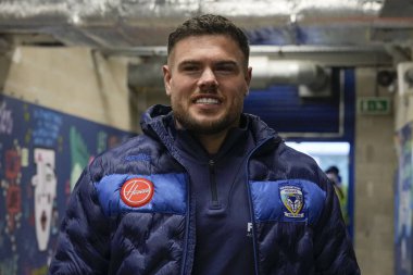 Warrington Wolves takımından Joe Philbin, 3 Şubat 202 'de Warrington Wolves' a karşı Leigh Leopards maçından önce stadyuma geldi.