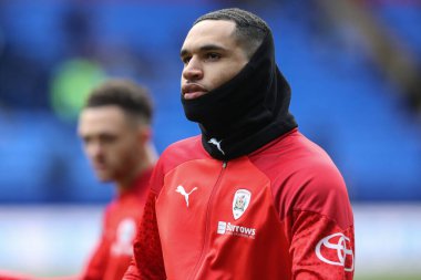 Barnsley 'den Jon Russell, 3 Şubat 202' de İngiltere 'deki Toughsheet Community Stadyumu' nda oynanan Sky Bet 1 maçında Bolton Wanderers ile Barnsley maçında ısınma turunda...