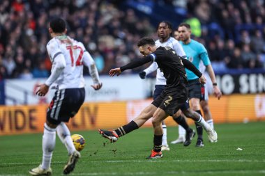 Barnsley 'den Jordan Williams, 3 Şubat 202' de İngiltere 'nin Toughsheet Community Stadyumu' nda Bolton Wanderers 'a karşı oynanan 1.