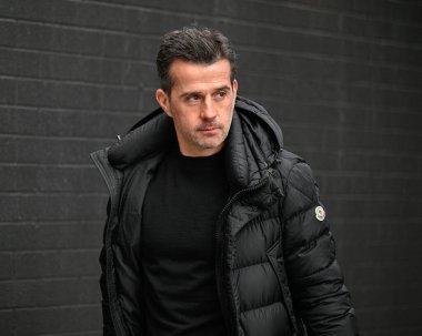 3 Şubat 202 tarihinde Burnley, Burnley, Burnley 'de oynanan Premier League maçında Fulham maçında Fulham' a karşı Marco Silva 'nın teknik direktörü maçtan önce geldi.