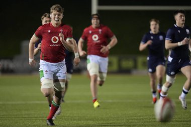 Galler 'den Osian Thomas U20, İskoçya' nın 2024 Guinness U20 maçında İskoçya U20 'lere karşı Stadiwm CSM, Colwyn Bay, Birleşik Krallık' ta 2 Şubat 202