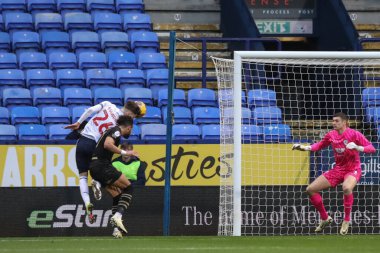 Bolton Wanderers takımından Zac Ashworth, 3 Şubat 202 'de İngiltere' deki Toughsheet Community Stadyumu 'nda Bolton Wanderers - Barnsley maçında 1-1 berabere kaldı.