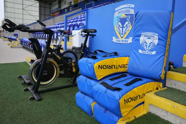 Halliwell Jones Stadyumu 'nun Rugby Ligi öncesi genel görüntüsü Joe Philbin Tanıklık maçı Warrington Wolves - Leigh Leopards maçı Halliwell Jones Stadyumu, Warrington, Birleşik Krallık, 3 Şubat 202