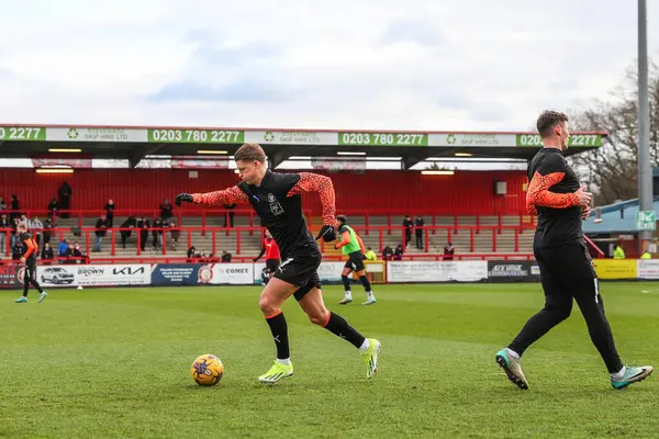 Blackpool 'dan George Byers, 3 Şubat 202' de İngiltere 'nin Stevenage Stevenage Stadyumu' nda oynanan Sky Bet Lig 1 maçı öncesinde oynanan ısınma maçında...