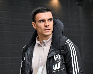 Fulham 'dan Joo Palhinha, Premier Lig maçında Burnley Fulham' a karşı 3 Şubat 2024 'te Turf Moor, Burnley, Birleşik Krallık' ta maçtan önce geldi.