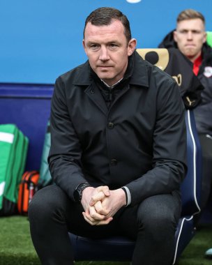 Neill Collins Barnsley 'in baş antrenörü, 3 Şubat 202' de İngiltere 'deki Toughsheet Community Stadyumu' nda oynanan Sky Bet 1 maçında Bolton Wanderers - Barnsley maçında yerini aldı.