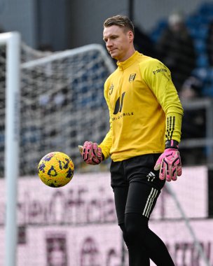 Fulham 'dan Bernd Leno maçtan önce ısınıyor, Premier Lig maçında Burnley Fulham' a karşı Turf Moor, Burnley, İngiltere, 3 Şubat 202 'de