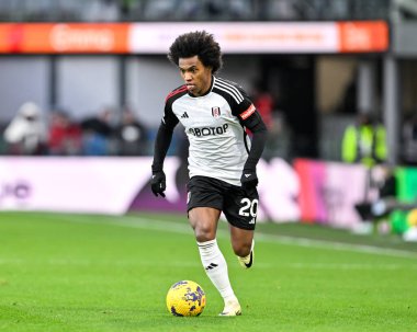 Fulham 'dan Willian, Premier Lig maçında Burnley Fulham' a karşı Turf Moor, Burnley, Birleşik Krallık 'ta 3 Şubat 202' de forvet attı.