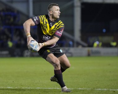 Warrington Wolves takımından Josh Drinkwater 3 Şubat 202 'de Warrington, İngiltere' deki Halliwell Jones Stadyumu 'nda Warrington Wolves - Leigh Leopards maçında Joe Philbin' in tanıklığı sırasında