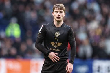 Barnsley takımından Luca Connell 3 Şubat 202 'de İngiltere' deki Toughsheet Community Stadyumu 'nda Bolton Wanderers - Barnsley maçında